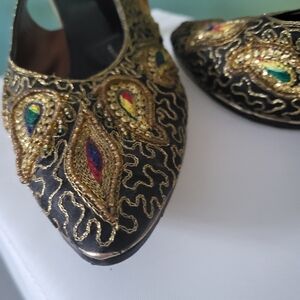 Black and Gold Embroidered Women's Heels